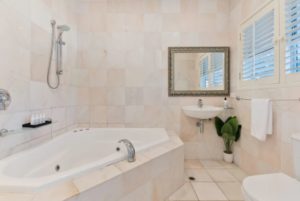 bathroom remodeling in Newport Beach, CA