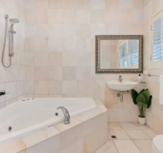 Newport Beach, CA bathroom remodeling